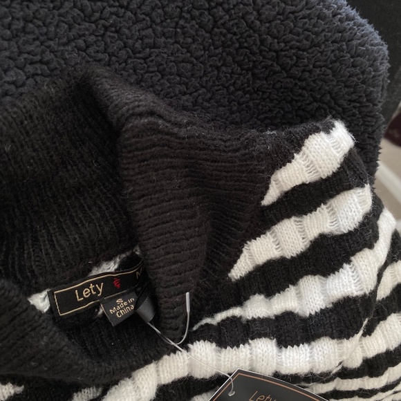 Black & White Striped Sweater - Picture 5 of 5